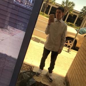 Meet your Posher, Devin